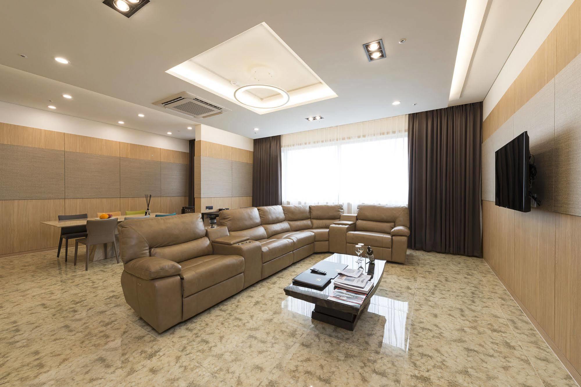 Goldriver Hotel Сеул Экстерьер фото