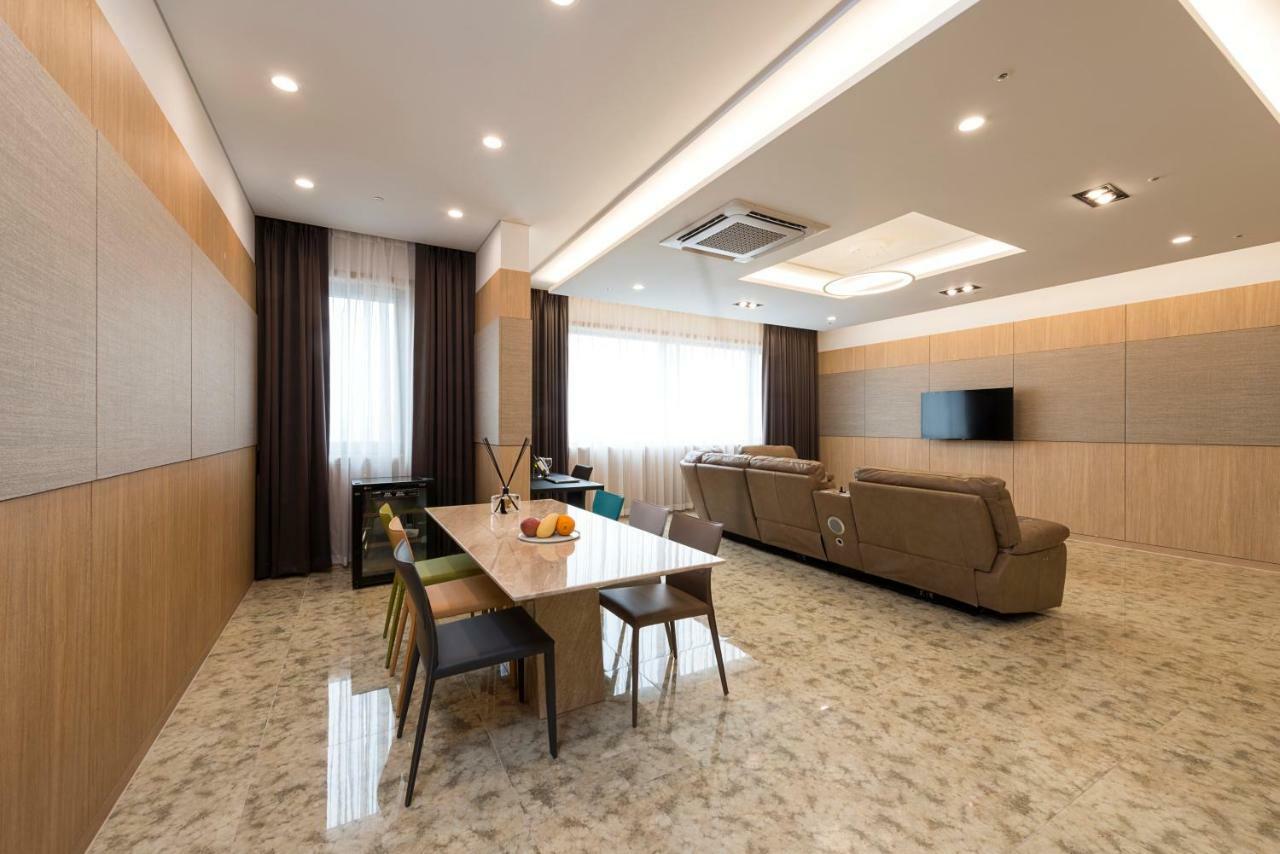 Goldriver Hotel Сеул Экстерьер фото